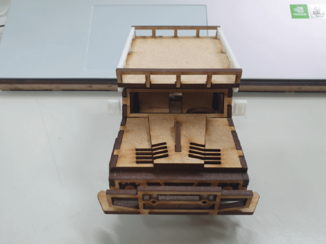 Wood Toy: SUV(버전 5)